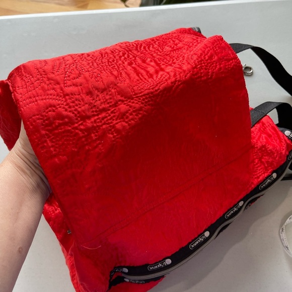 LeSportsac carry on expandable over luggage handle tote washable zippered pocket - Picture 7 of 16